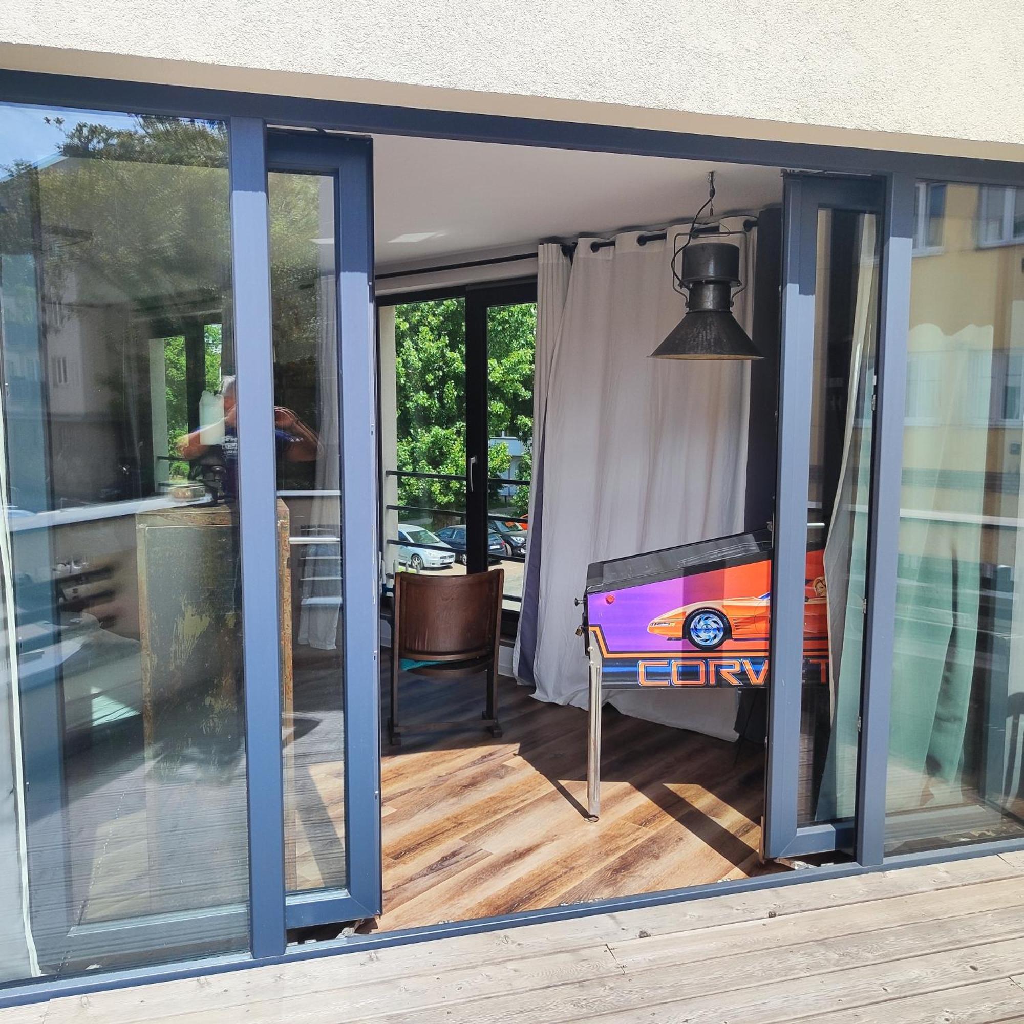 Big Windows Daire Prag